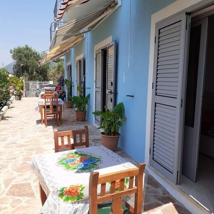 Bluflest Bed & Breakfast Dhërmi Exterior foto