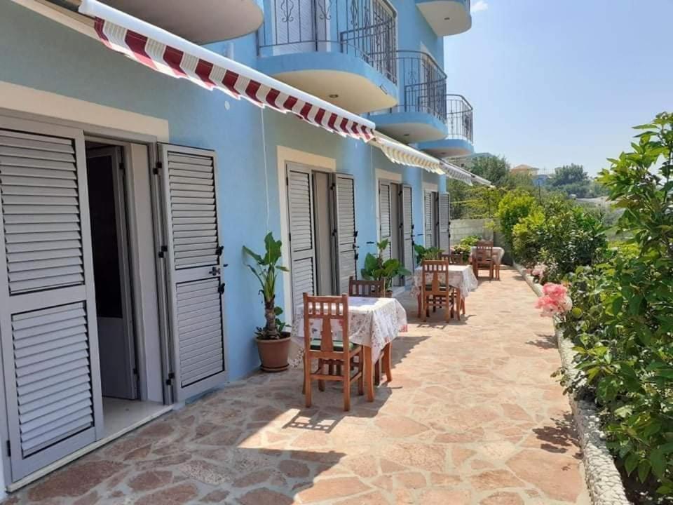 Bluflest Bed & Breakfast Dhërmi Exterior foto