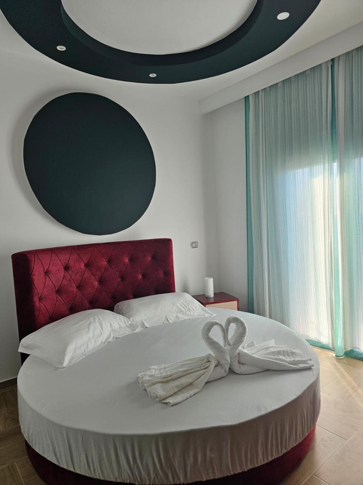 Bluflest Bed & Breakfast Dhërmi Exterior foto